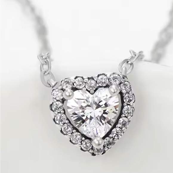 Sterling silver halo design heart pendant necklace 925 sterling with clear cz - Picture 1 of 5